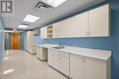 Image #1 of Commercial for Sale at 629 5991 Spring Garden Road, Halifax, Nova Scotia