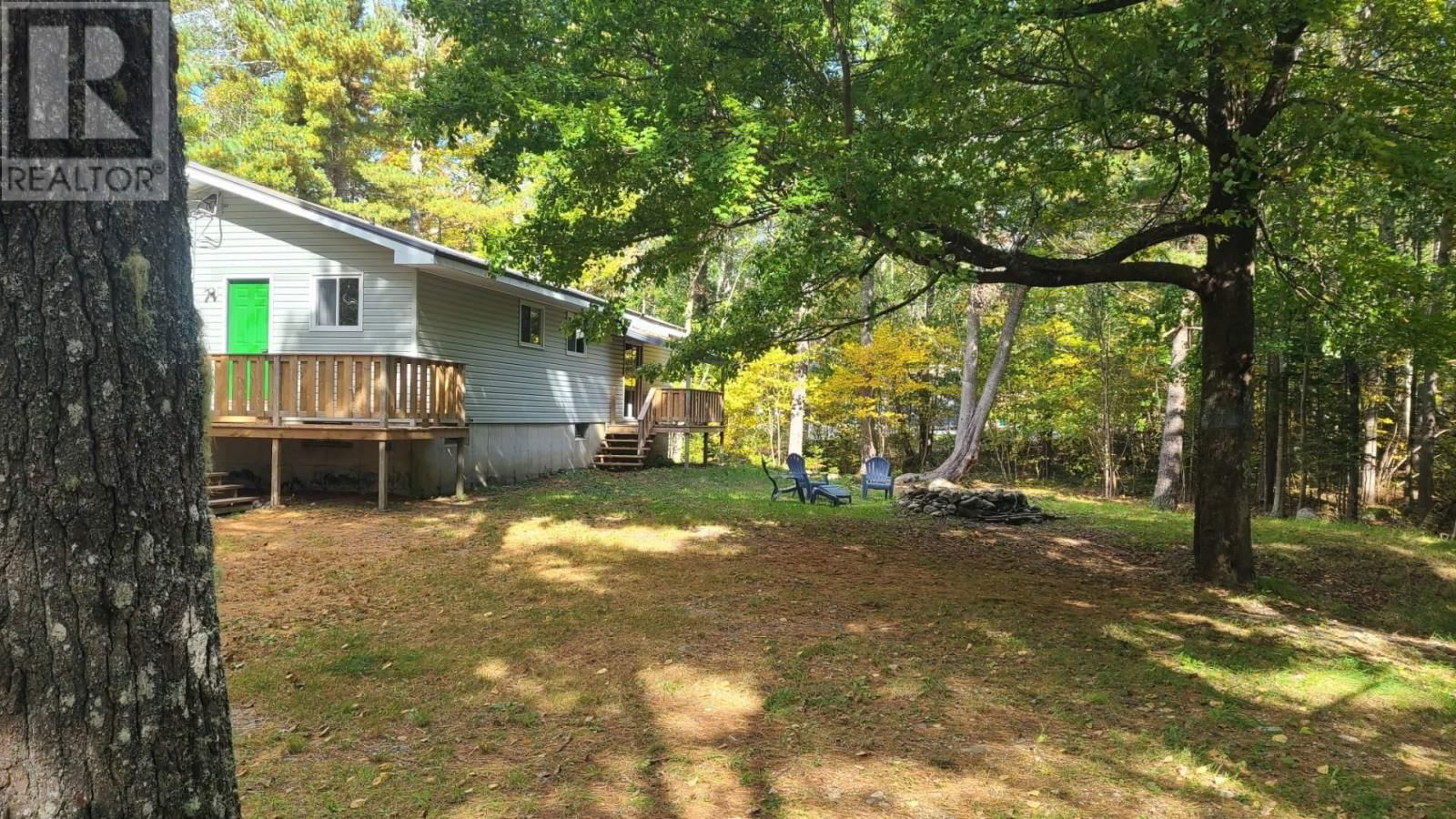 98 Lakeside Drive Image 4