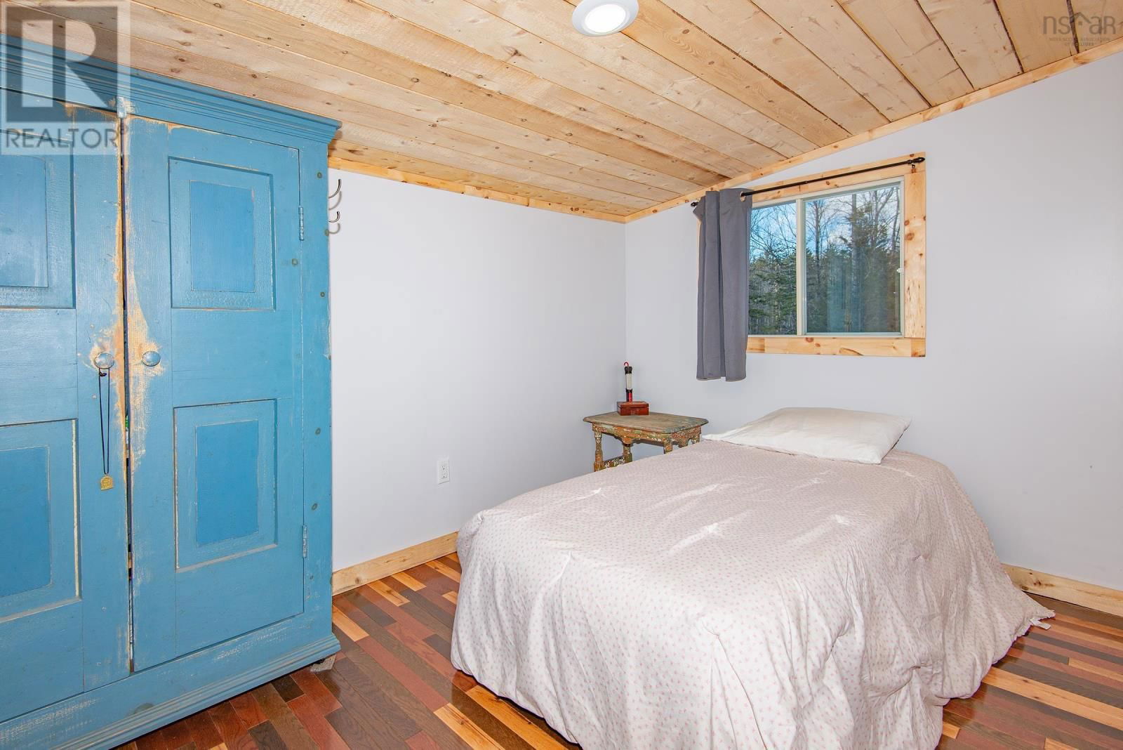 1110 MARGO ROAD Image 13