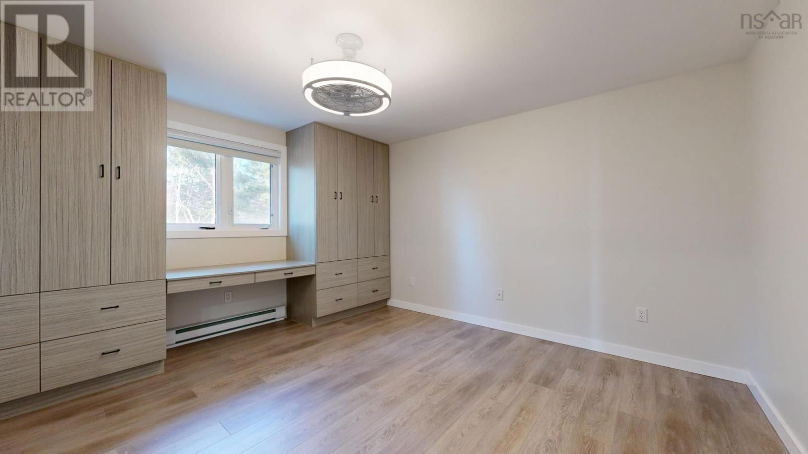 76 EDGEWATER DRIVE Image 12