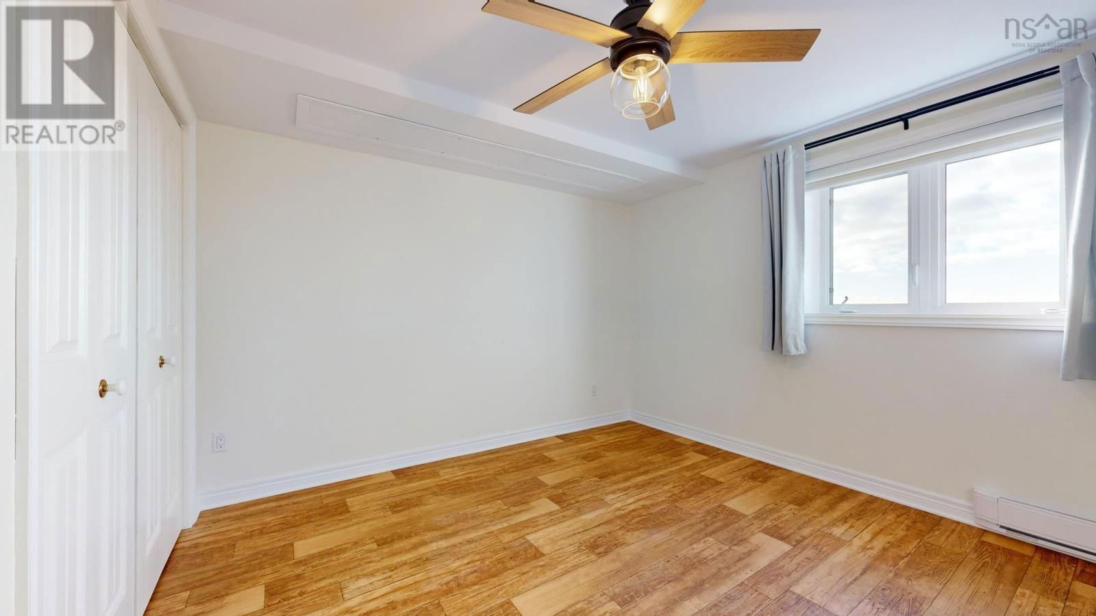 76 EDGEWATER DRIVE Image 30