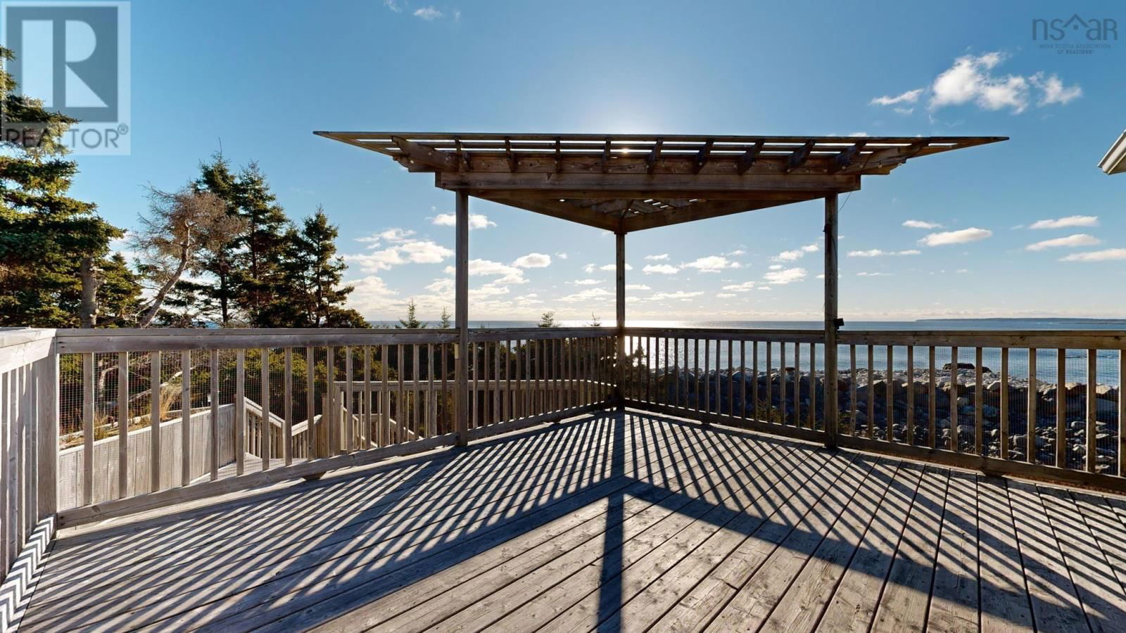 76 EDGEWATER DRIVE Image 33