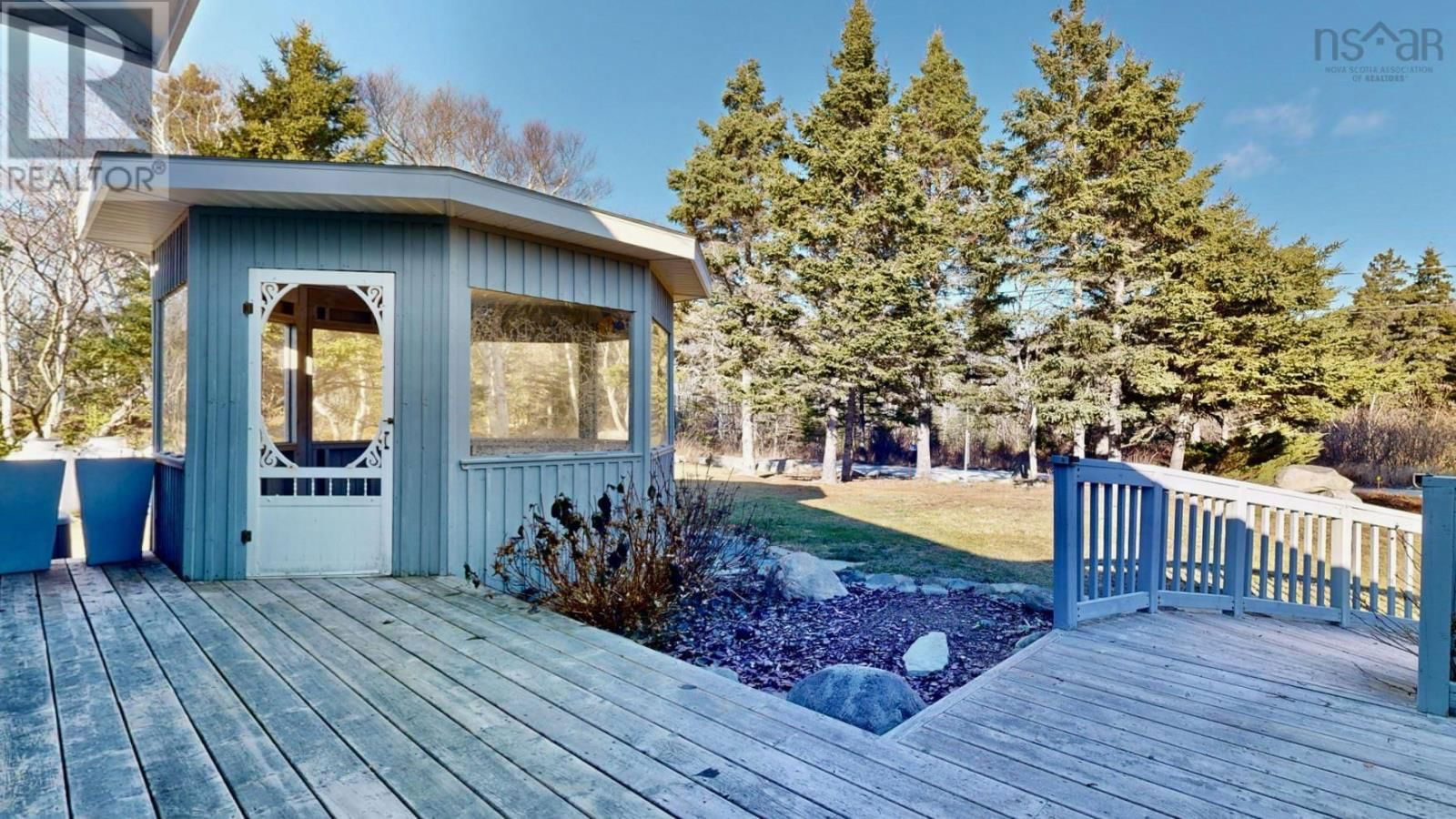 76 EDGEWATER DRIVE Image 44
