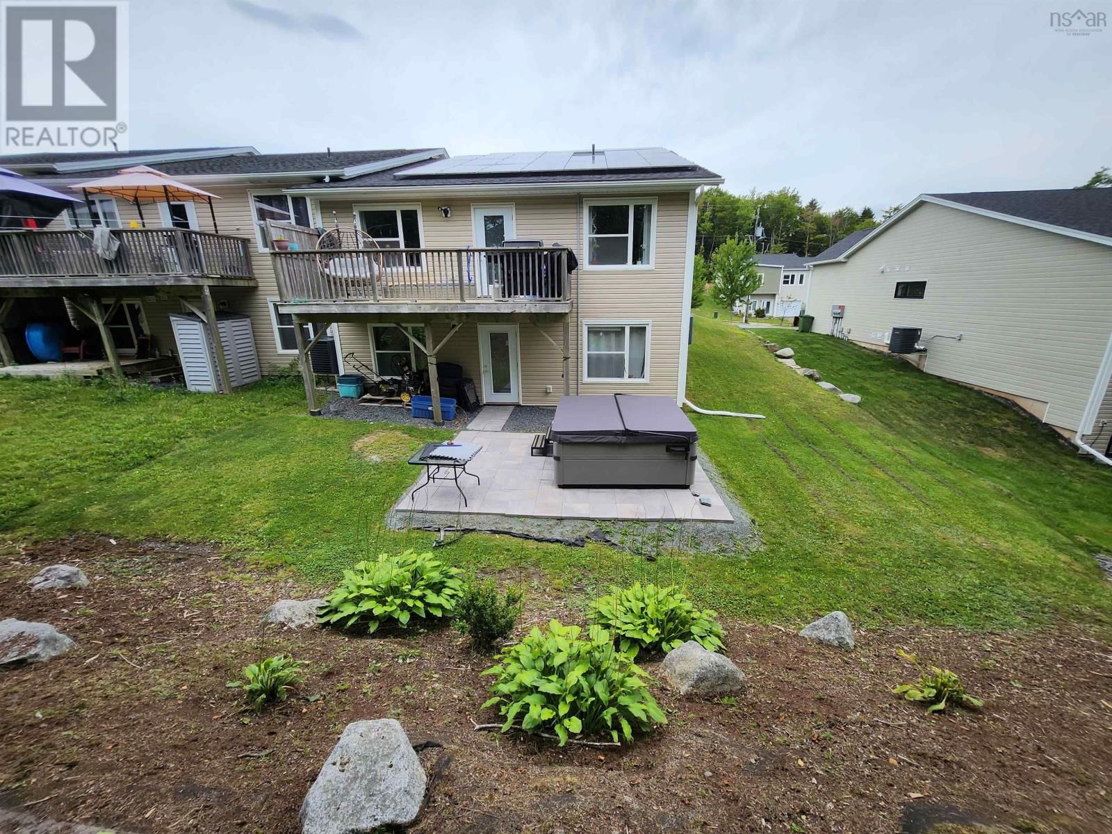 22 Crossfield Ridge Image 21