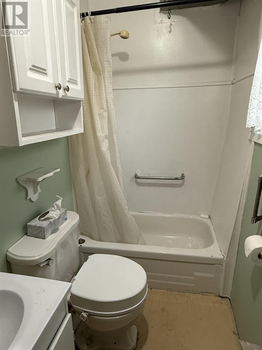 455 MAIN STREET Image 11
