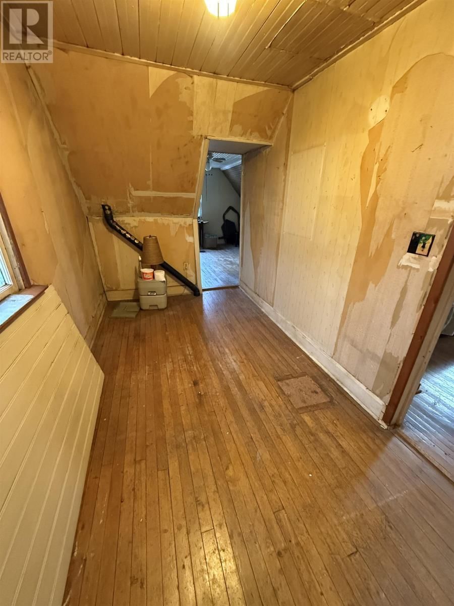 455 MAIN STREET Image 13