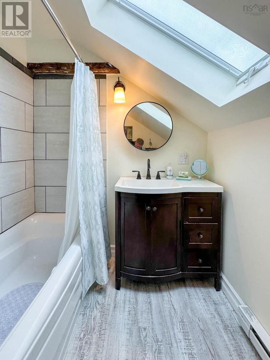 553 LAHAVE STREET Image 30