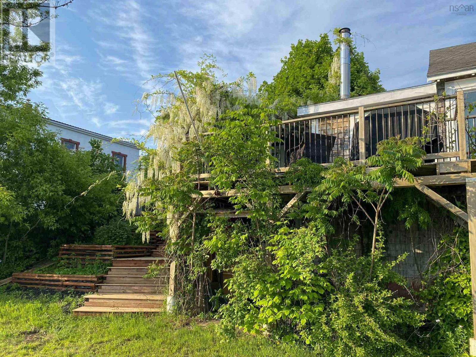 553 LAHAVE STREET Image 36