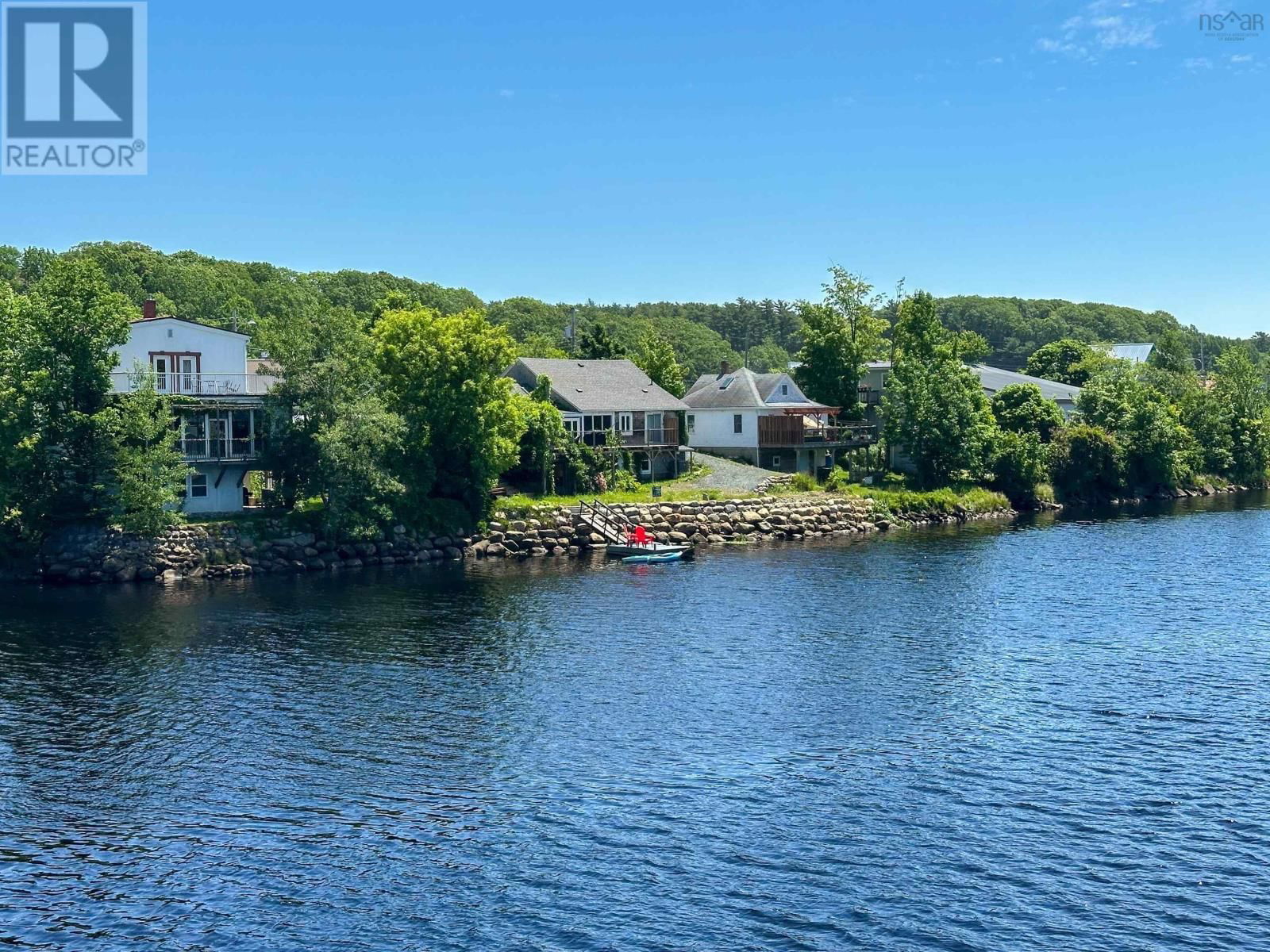 553 LAHAVE STREET Image 37
