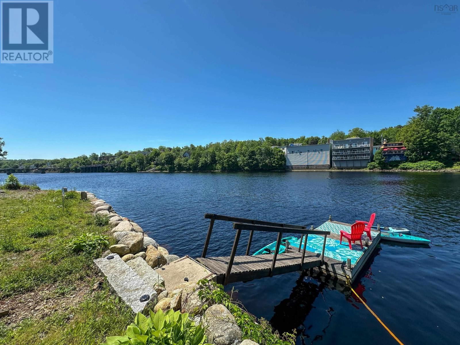 553 LAHAVE STREET Image 5