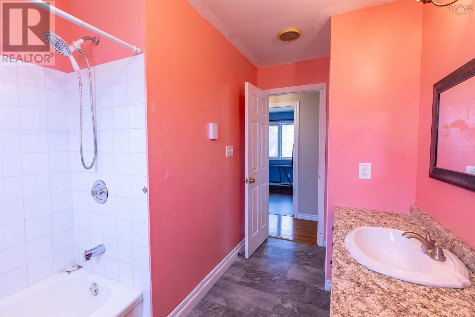 59 PORTER STREET Image 16