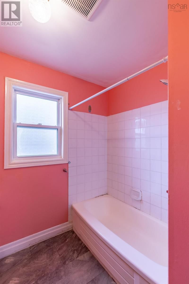 59 PORTER STREET Image 17