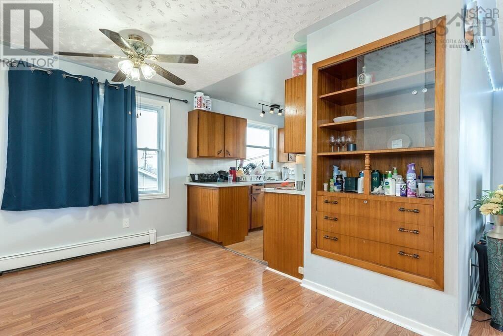81 FREDERICK AVENUE Image 10