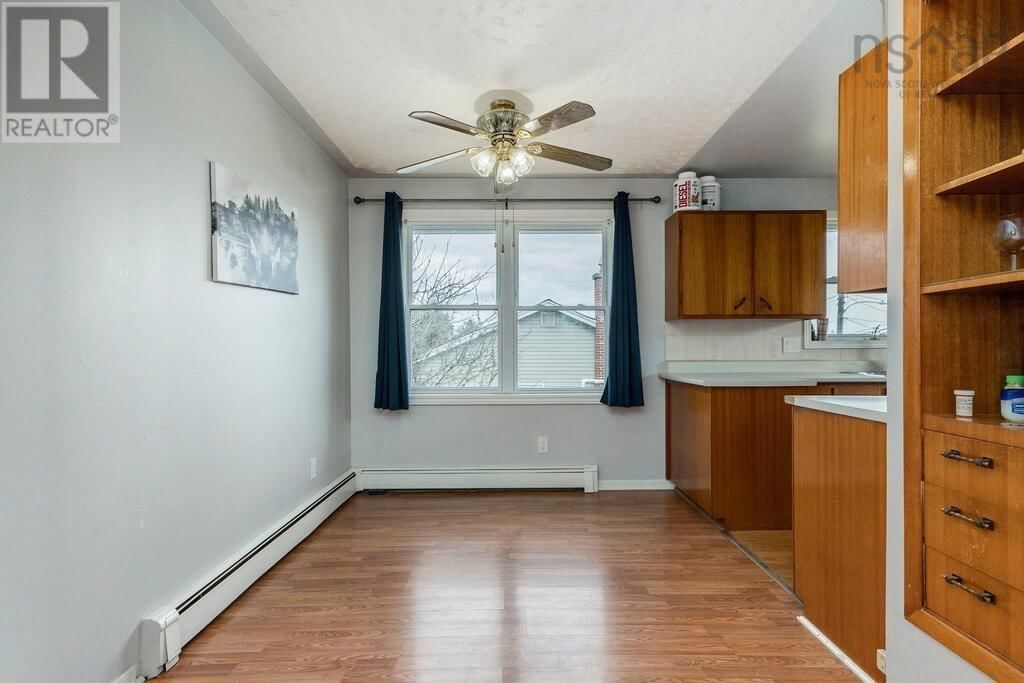 81 FREDERICK AVENUE Image 12