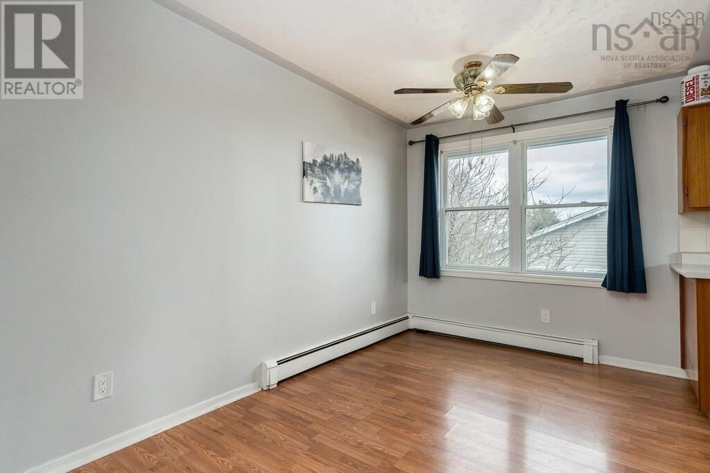 81 FREDERICK AVENUE Image 13