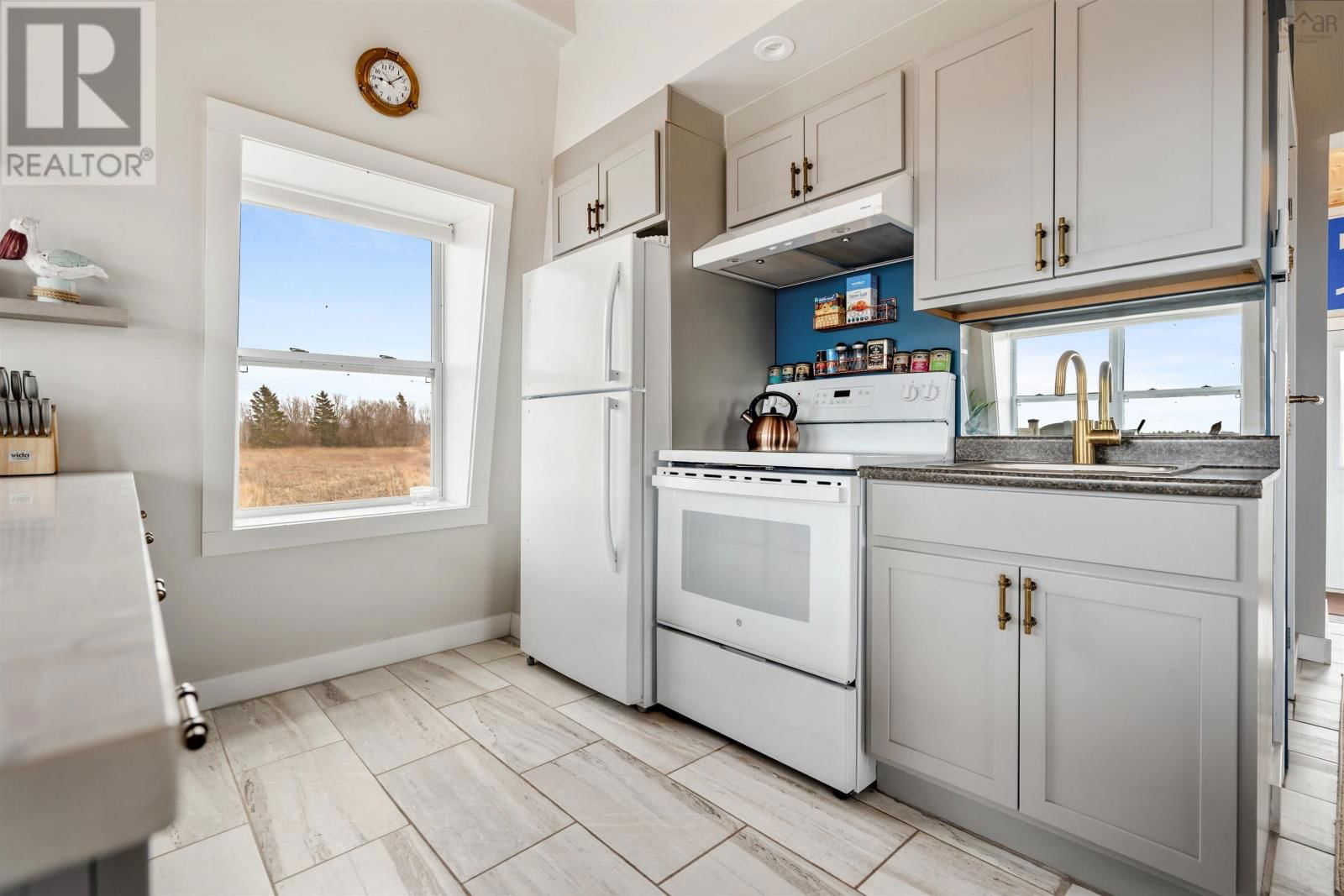 1355 BLUE SEA ROAD Image 14