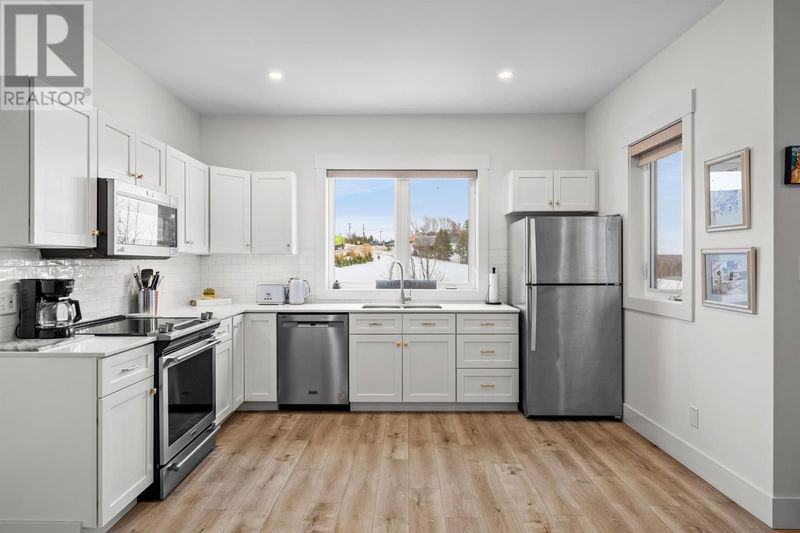 Tertiary Property View