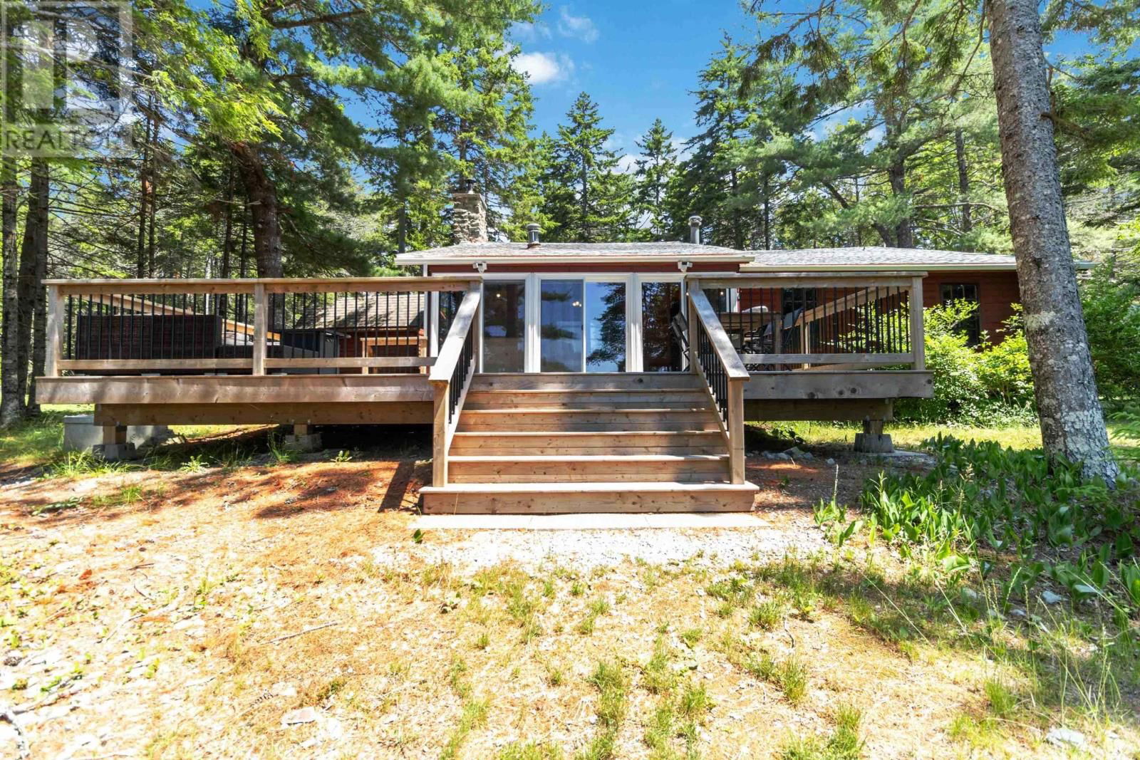 161 BEAVERHOUSE LANE Image 38