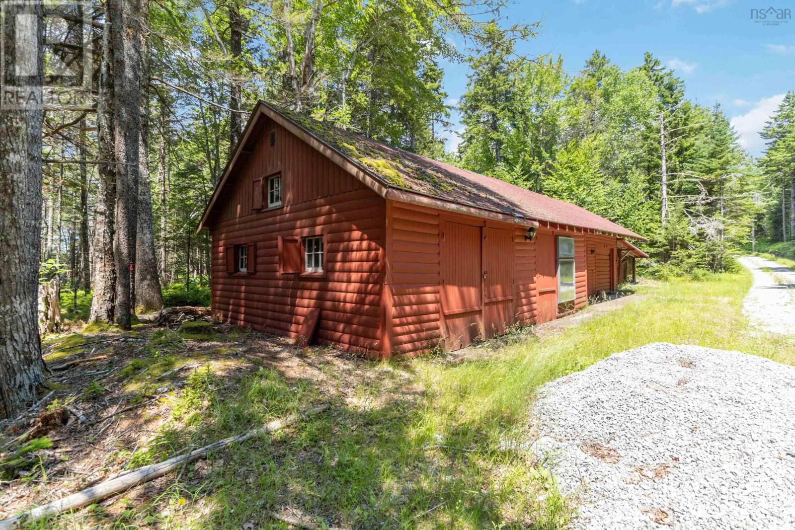 161 BEAVERHOUSE LANE Image 45