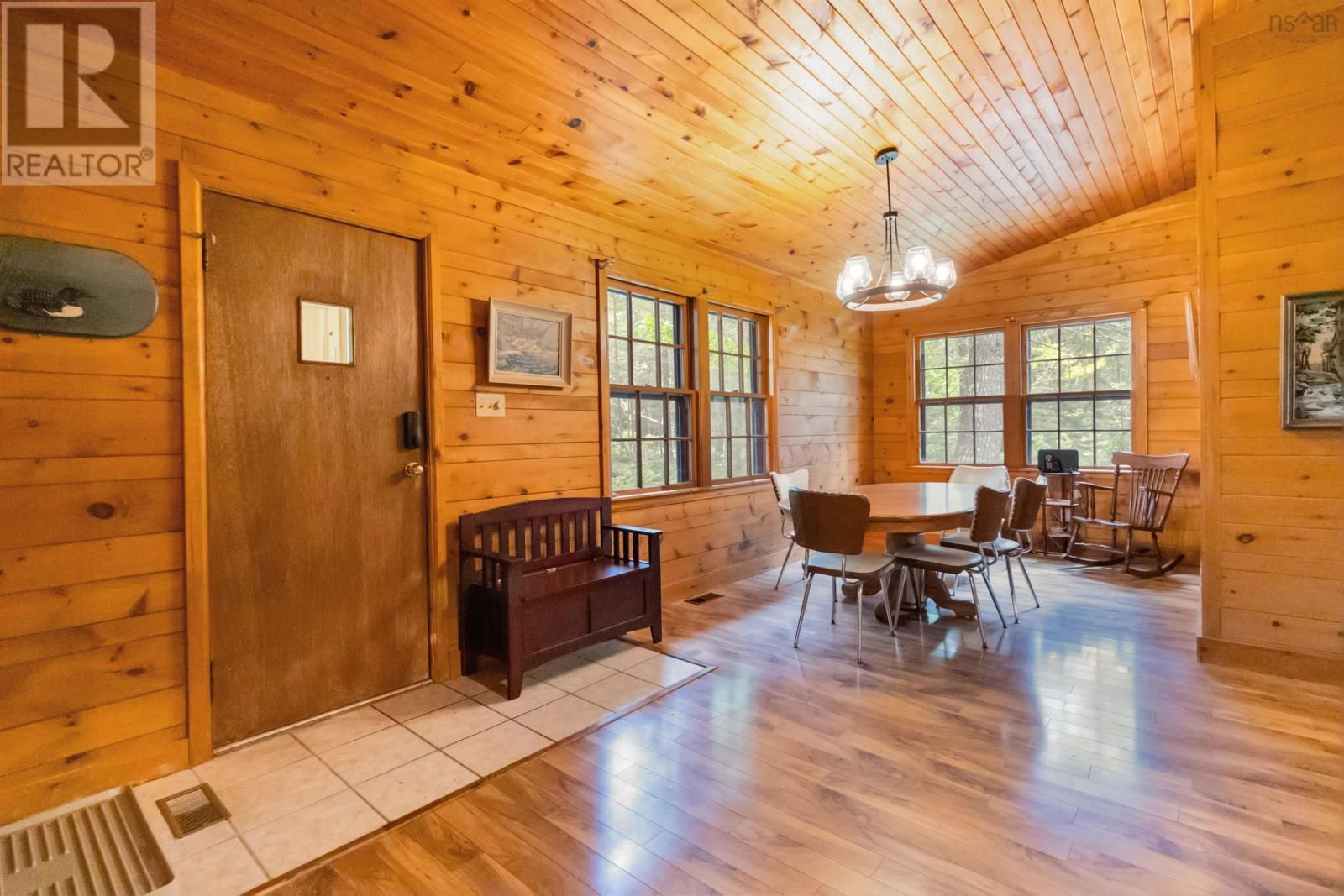 161 BEAVERHOUSE LANE Image 5