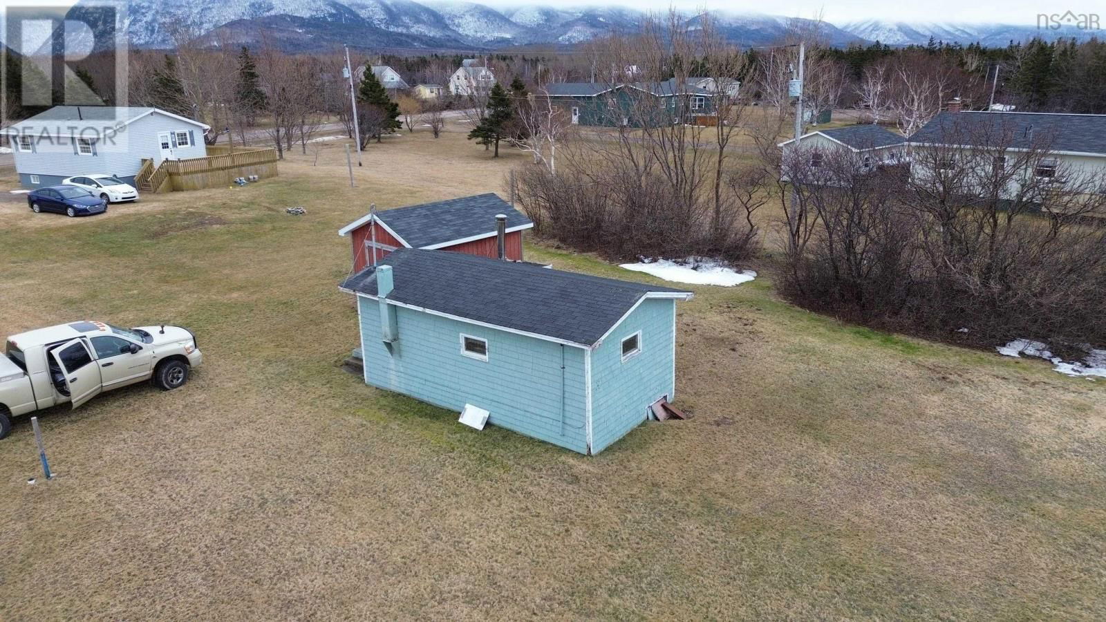 225 LAPOINTE ROAD Image 1
