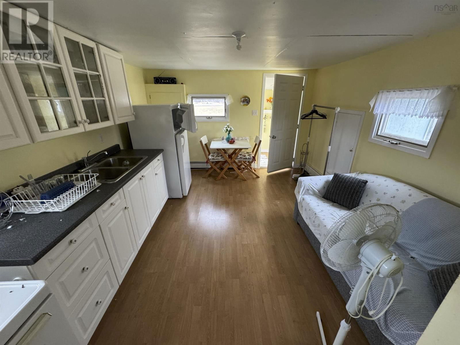 225 LAPOINTE ROAD Image 18