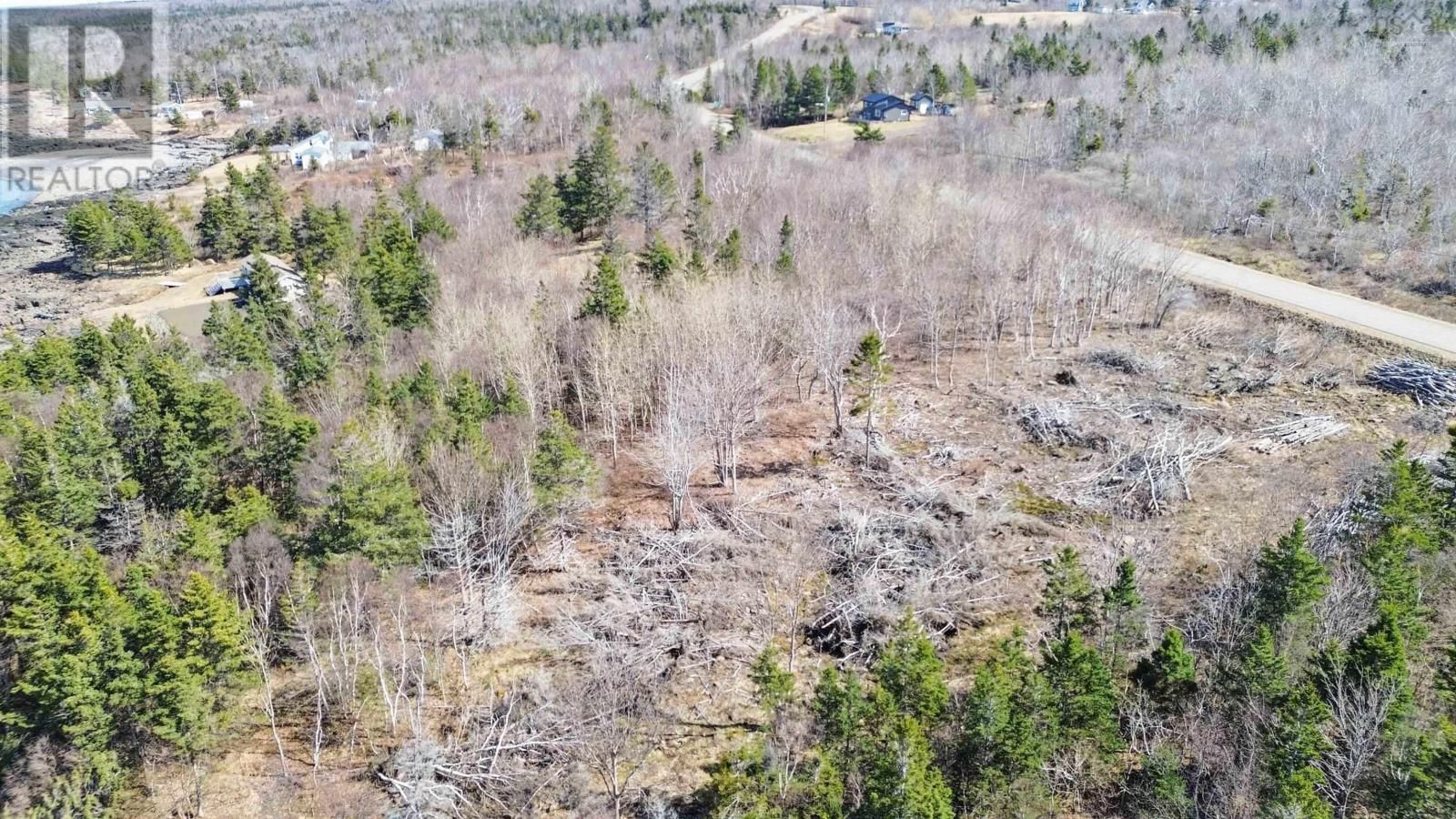 7115 SHORE ROAD W Image 12