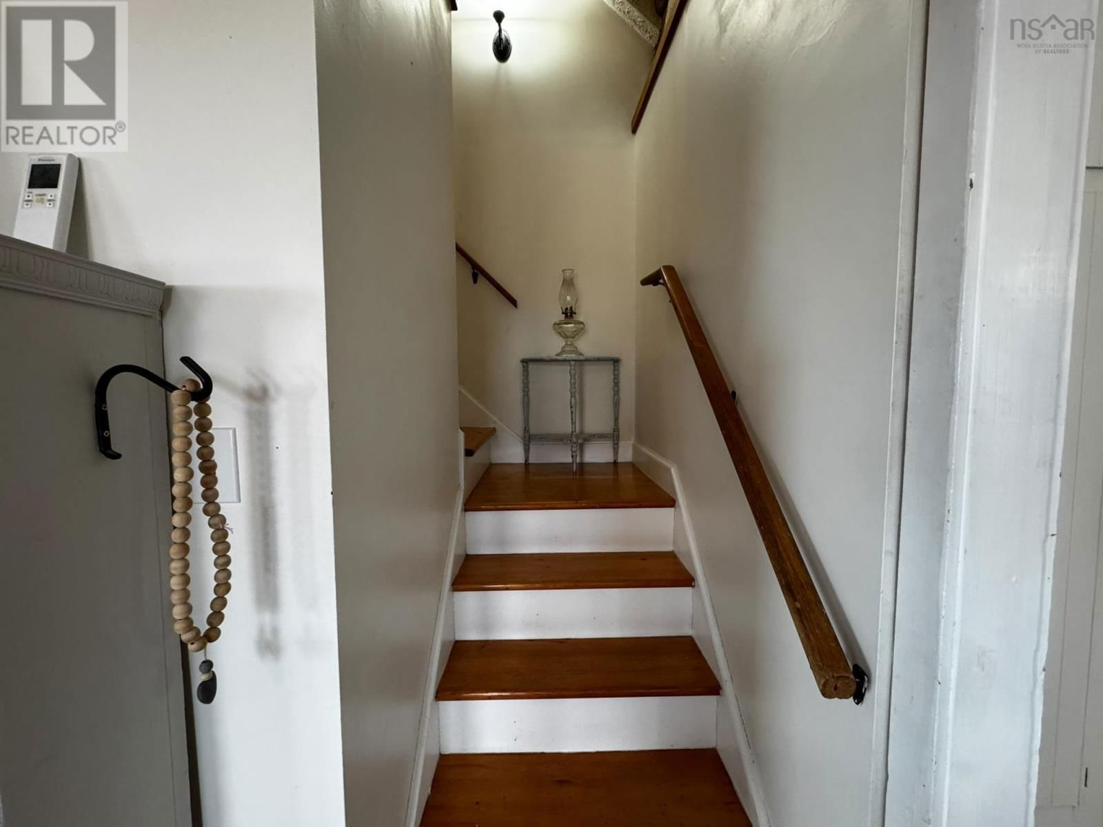 1816 MAIN SHORE ROAD Image 23