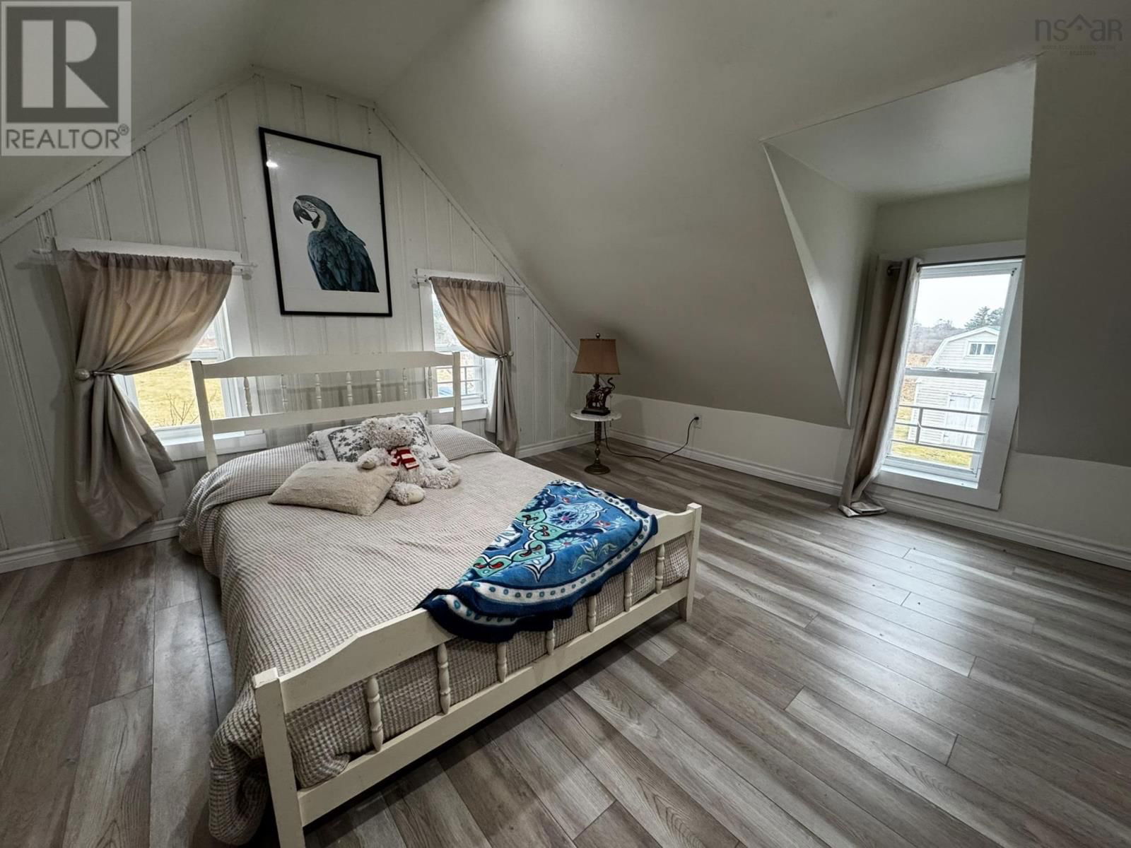 1816 MAIN SHORE ROAD Image 26