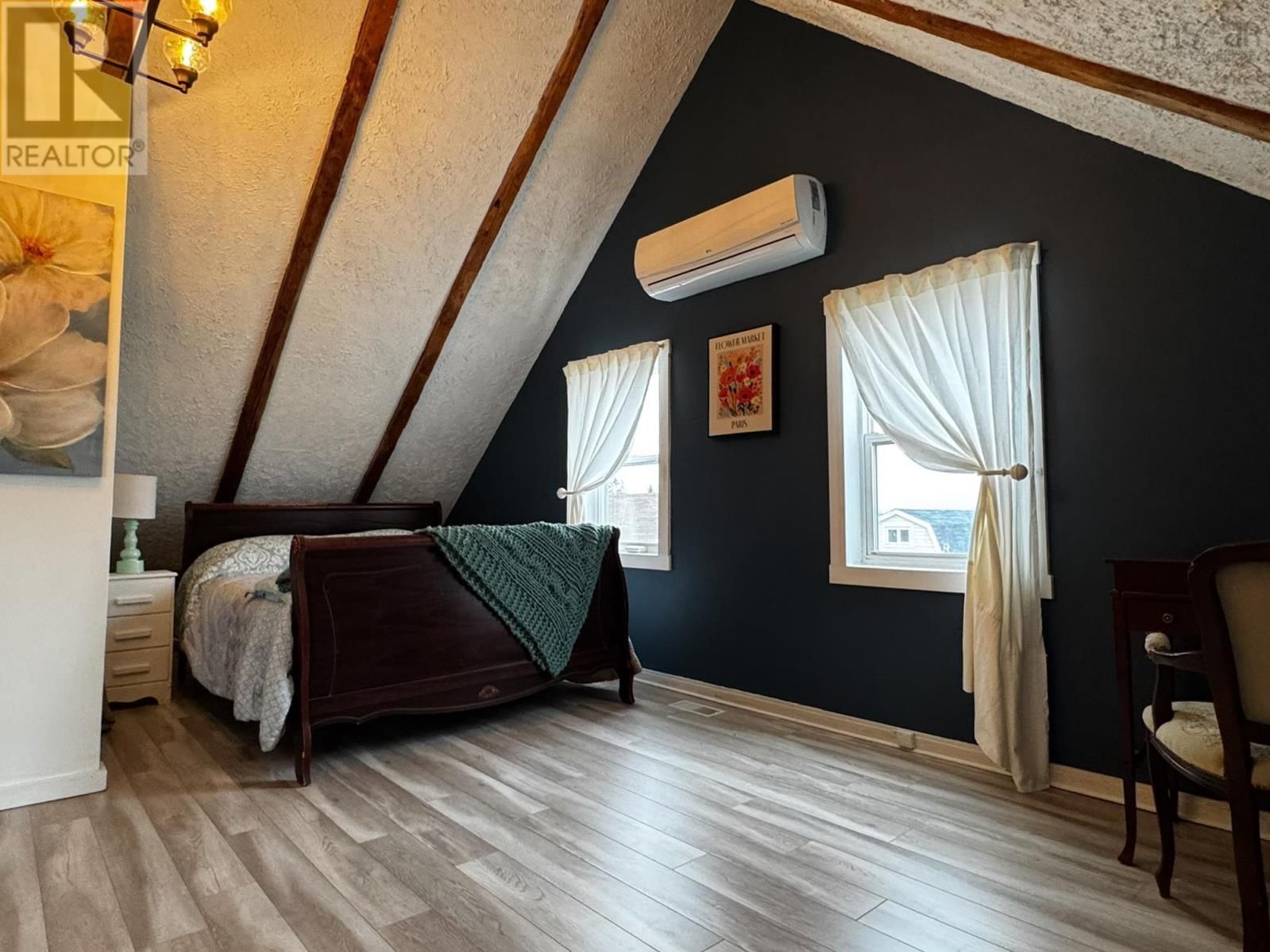 1816 MAIN SHORE ROAD Image 33