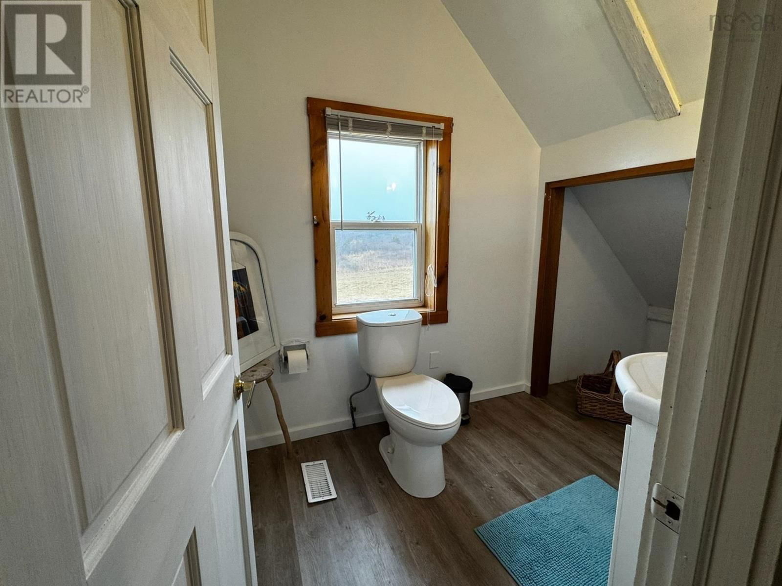 1816 MAIN SHORE ROAD Image 37
