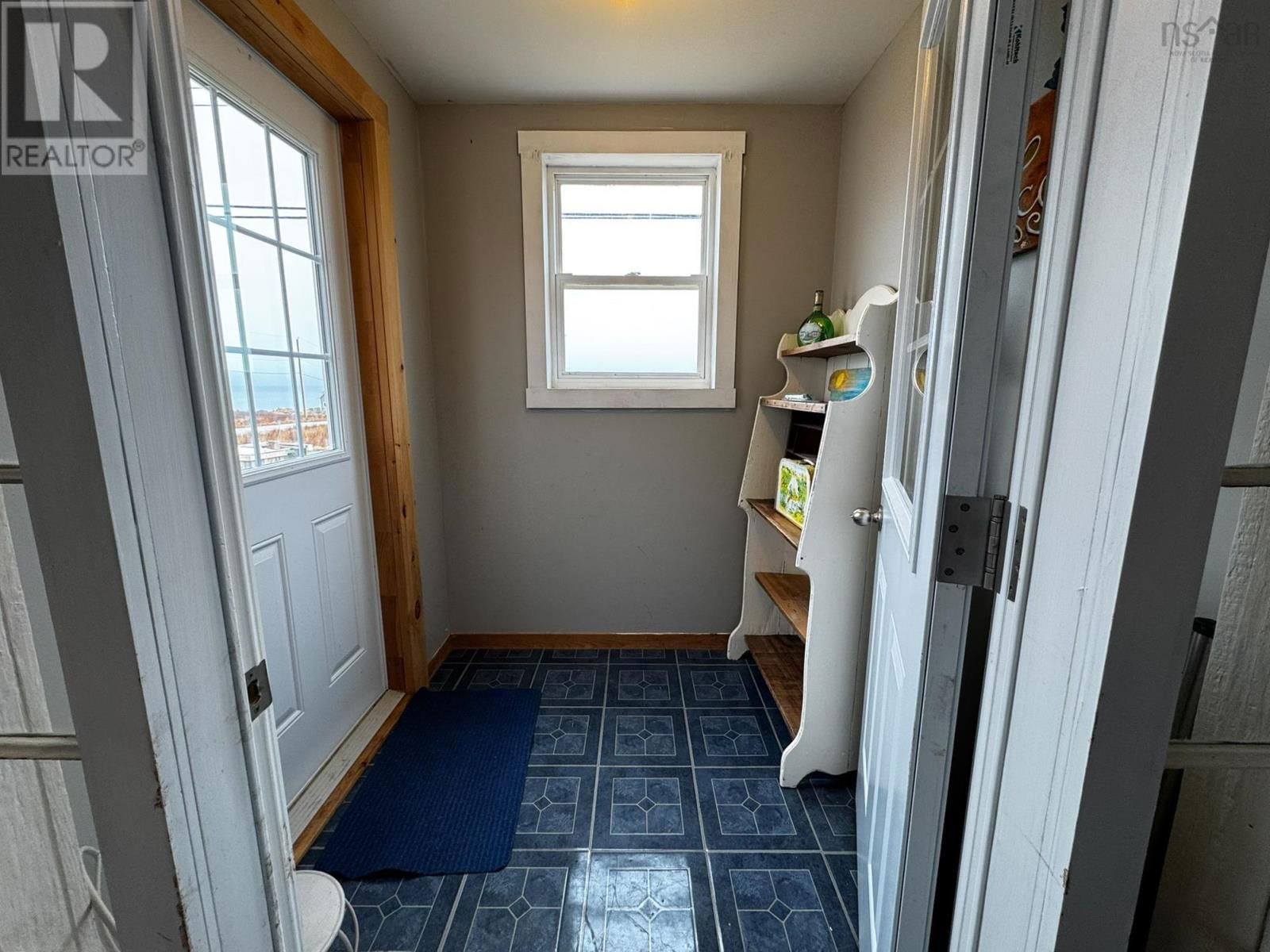 1816 MAIN SHORE ROAD Image 5