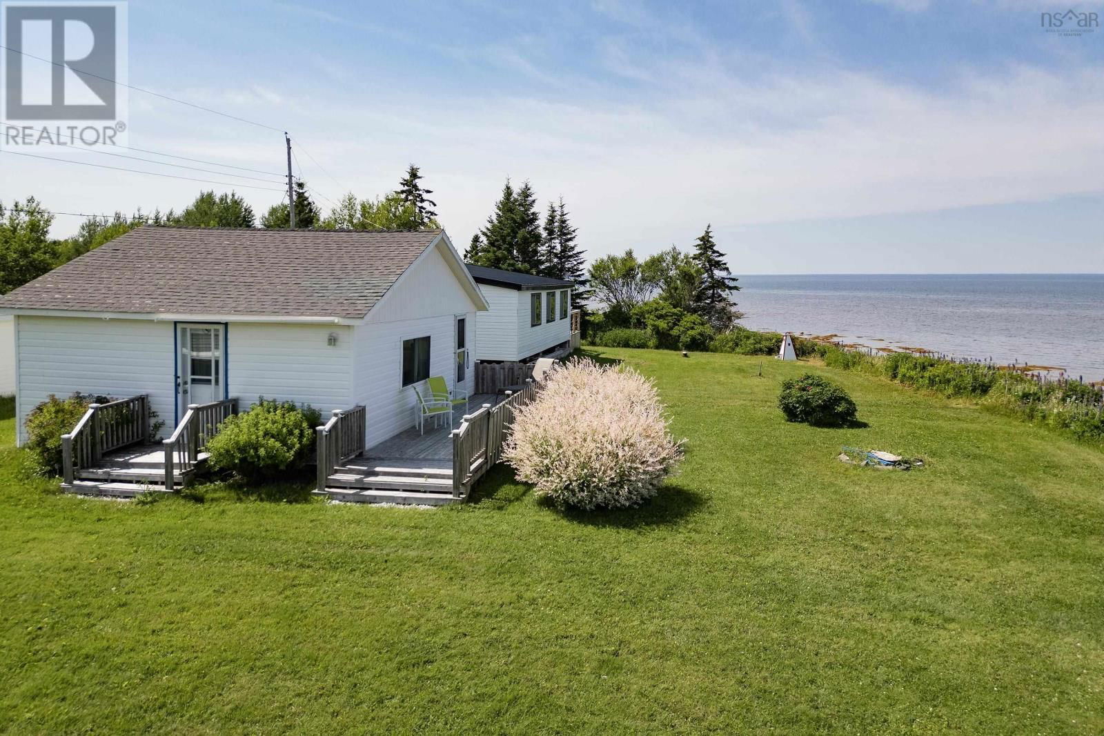 130 BEACH ROAD Image 28