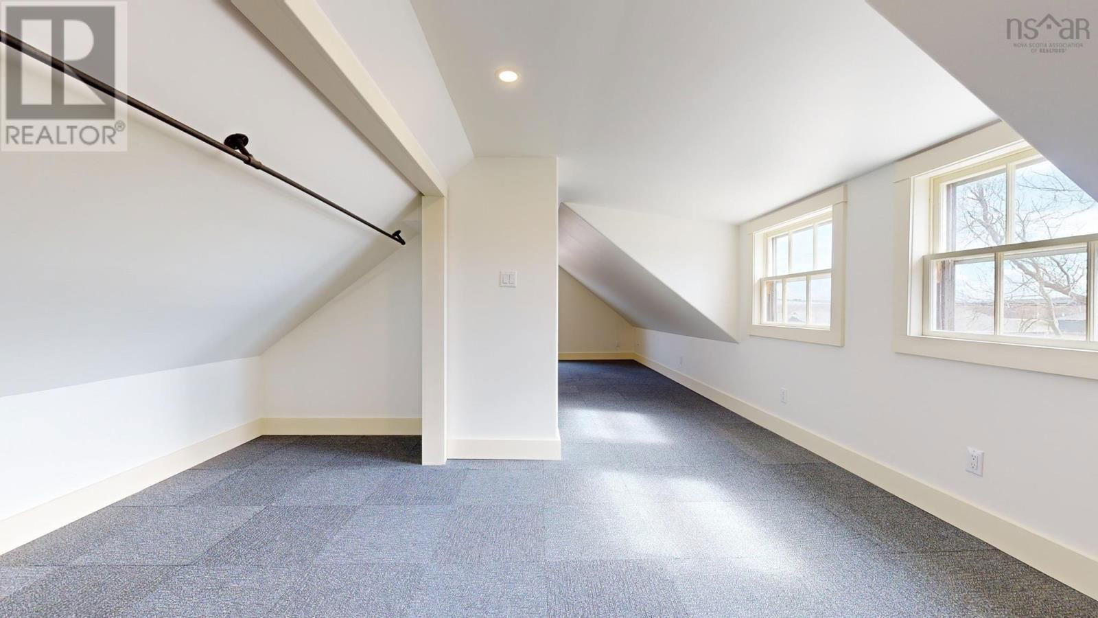 62 CHAPEL STREET Image 32