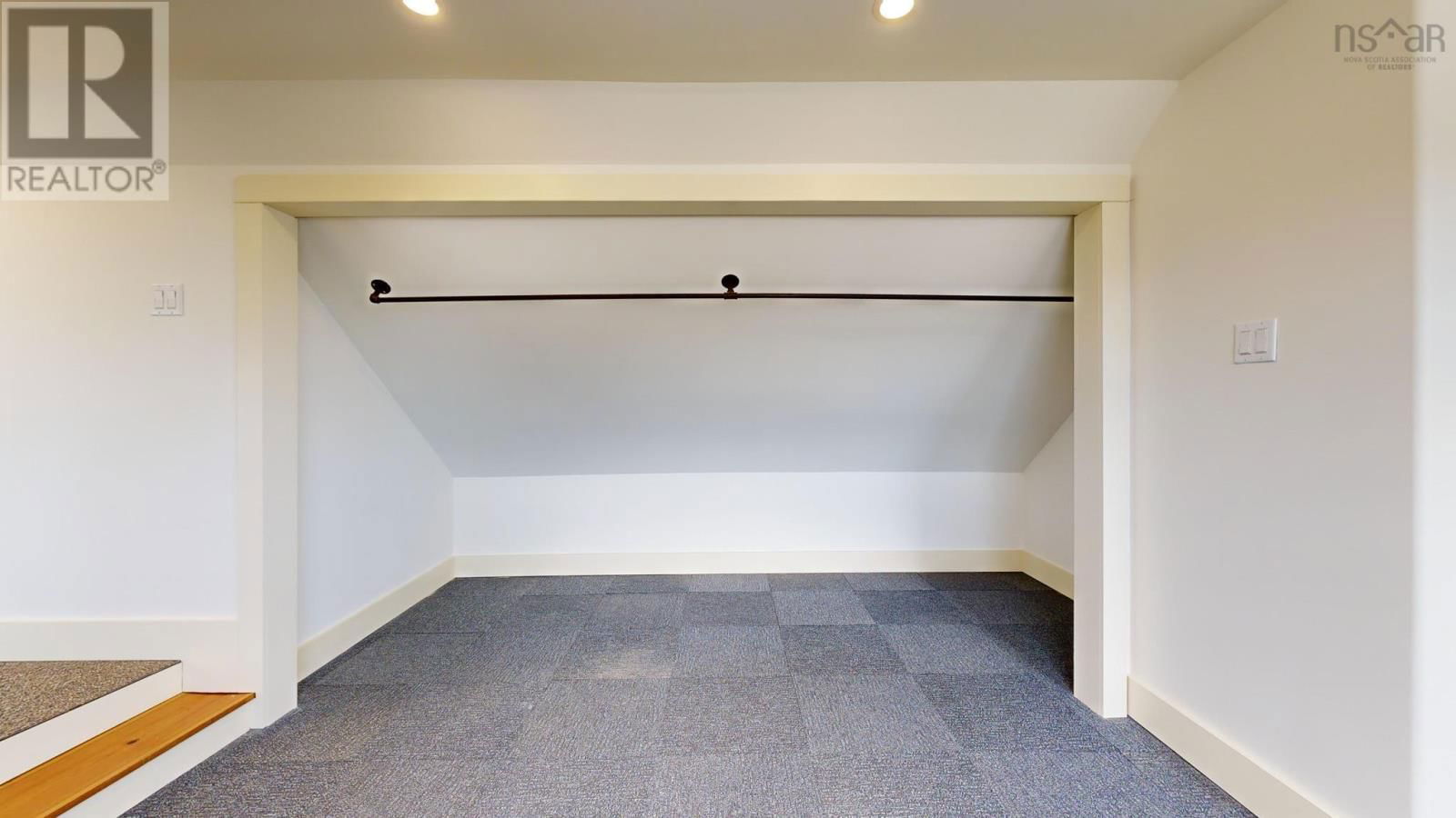 62 CHAPEL STREET Image 34