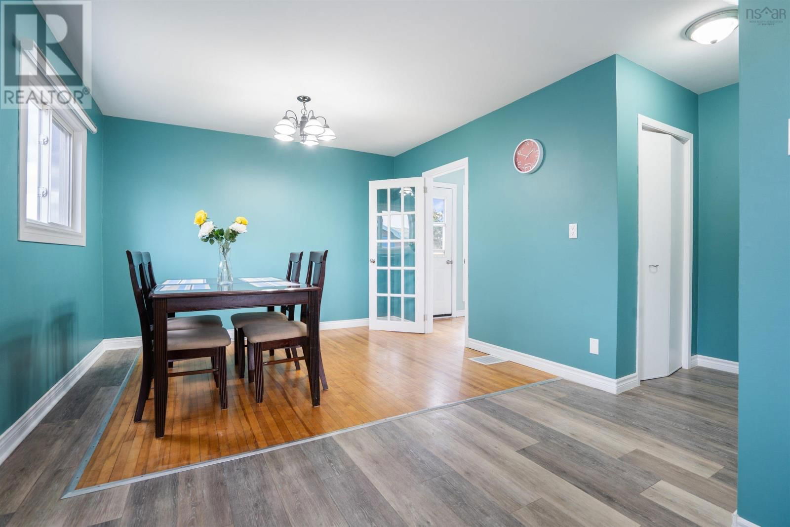 26 ELEVENTH STREET Image 11