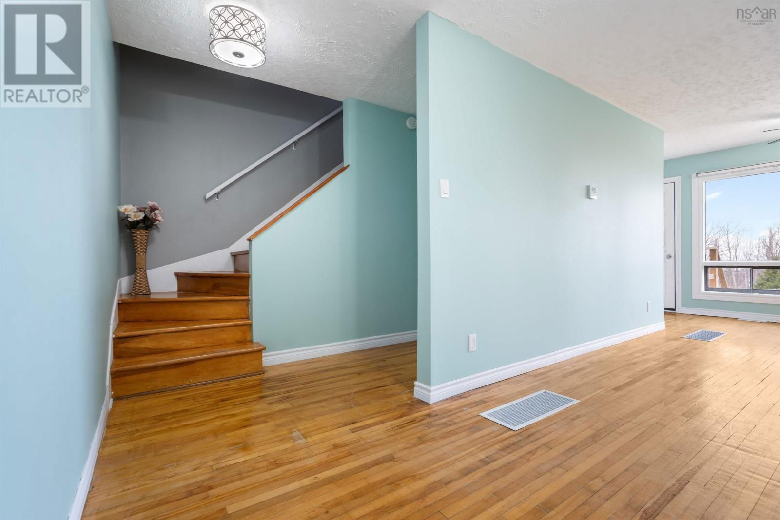 26 ELEVENTH STREET Image 15