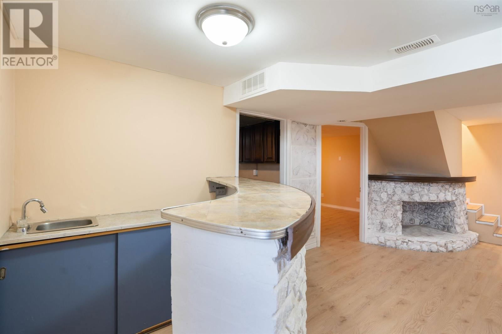 26 ELEVENTH STREET Image 35