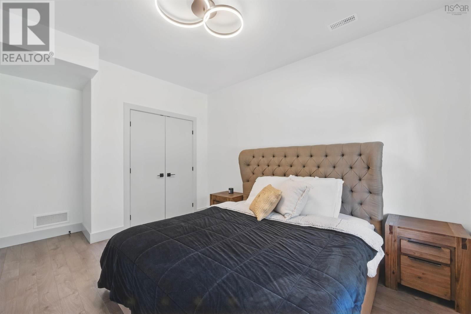 25 PUNCHEON WAY Image 36