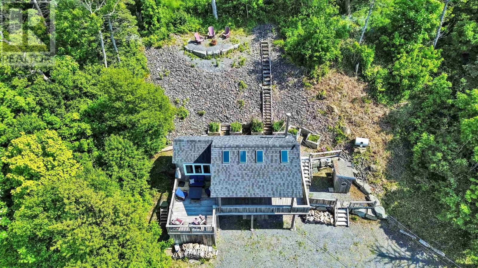 54 COVE ROAD Image 12