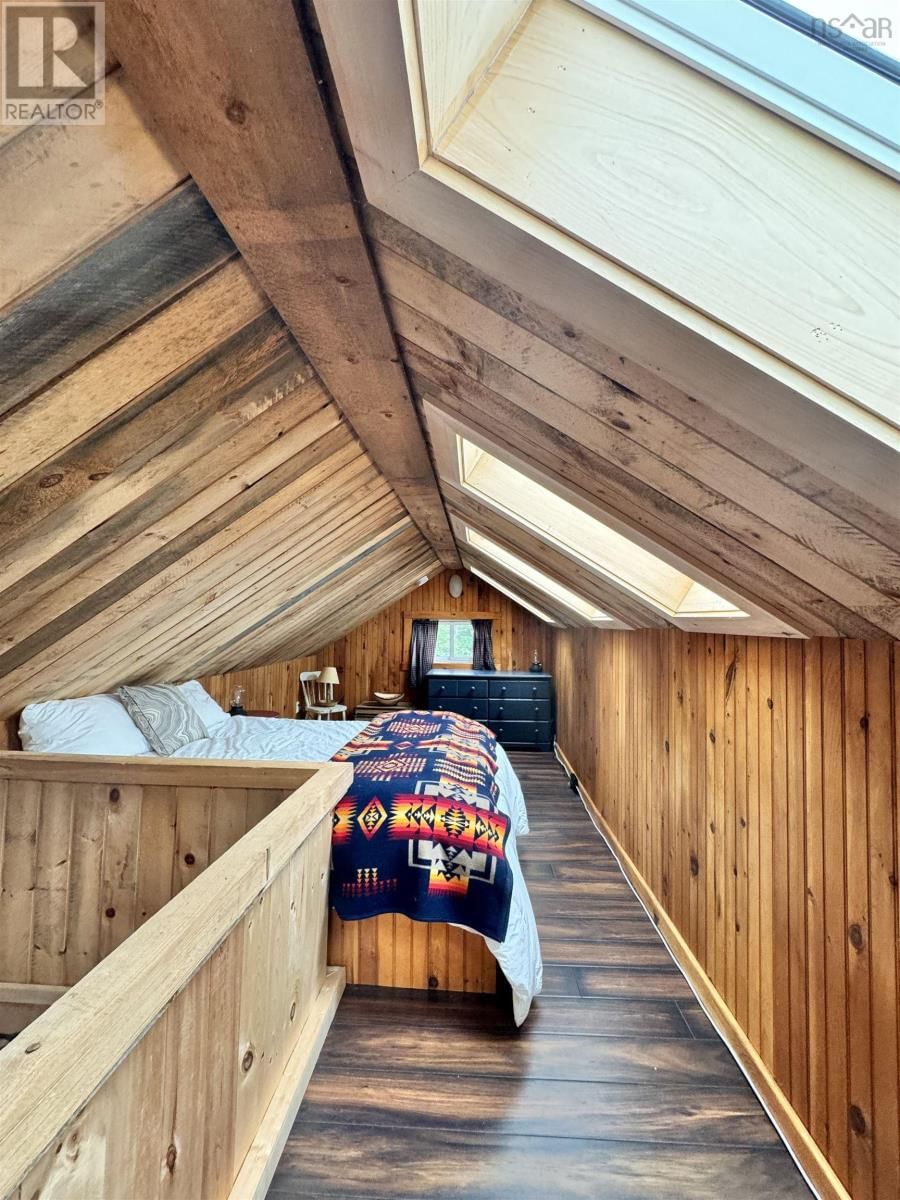 54 COVE ROAD Image 32