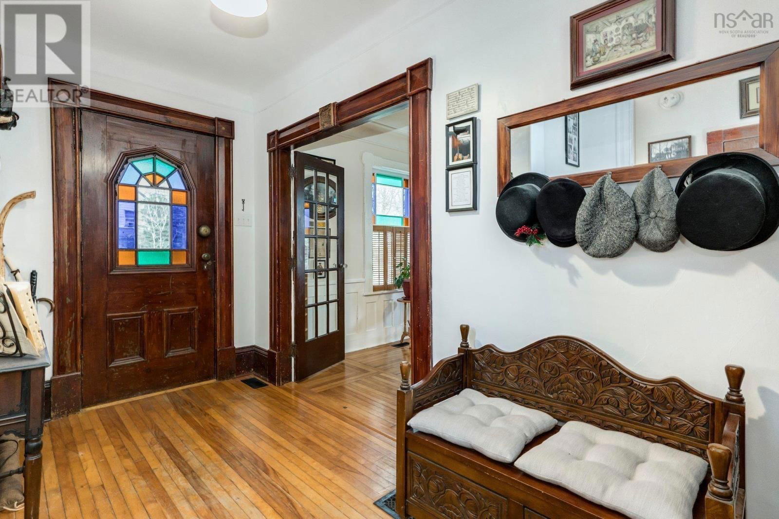 105 RIVERSIDE AVE Image 2