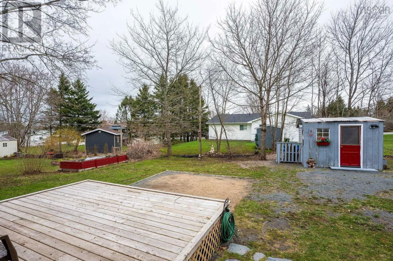 105 RIVERSIDE AVE Image 40