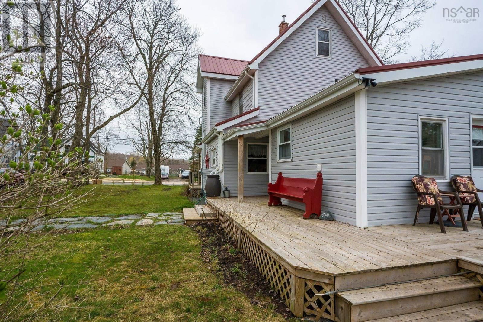 105 RIVERSIDE AVE Image 48