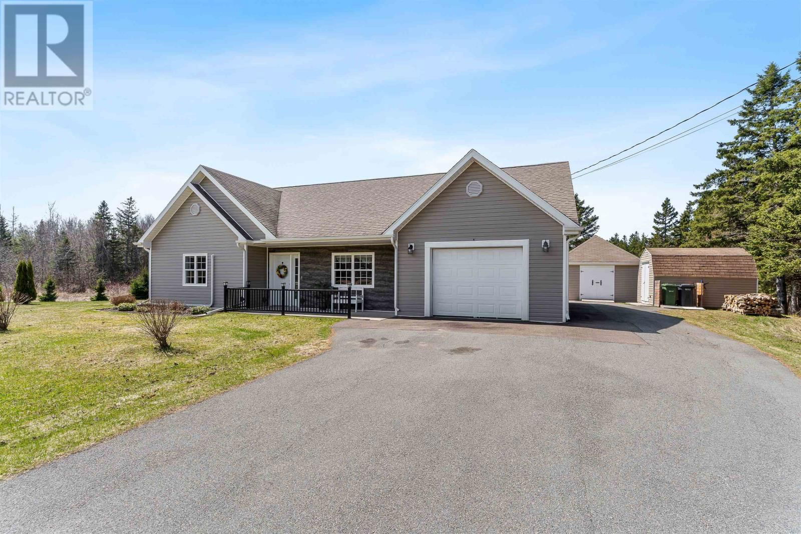 215 HIGGINS ROAD Image 1