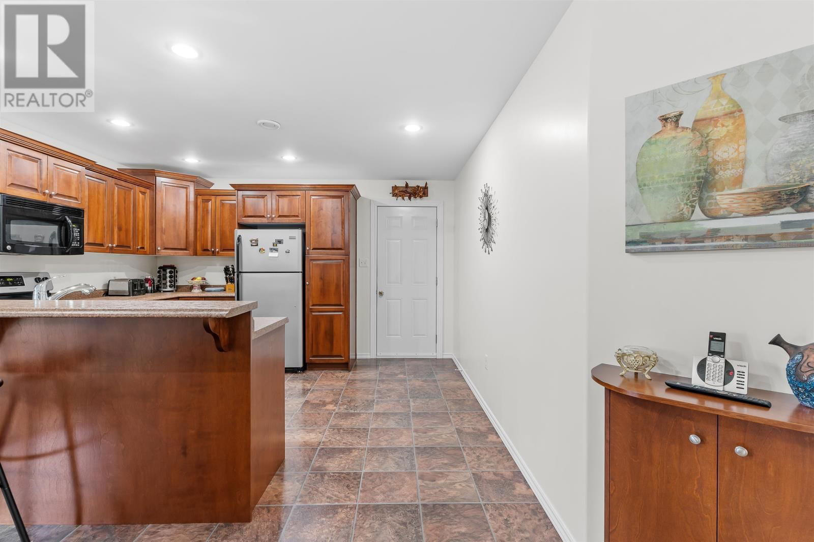215 HIGGINS ROAD Image 15