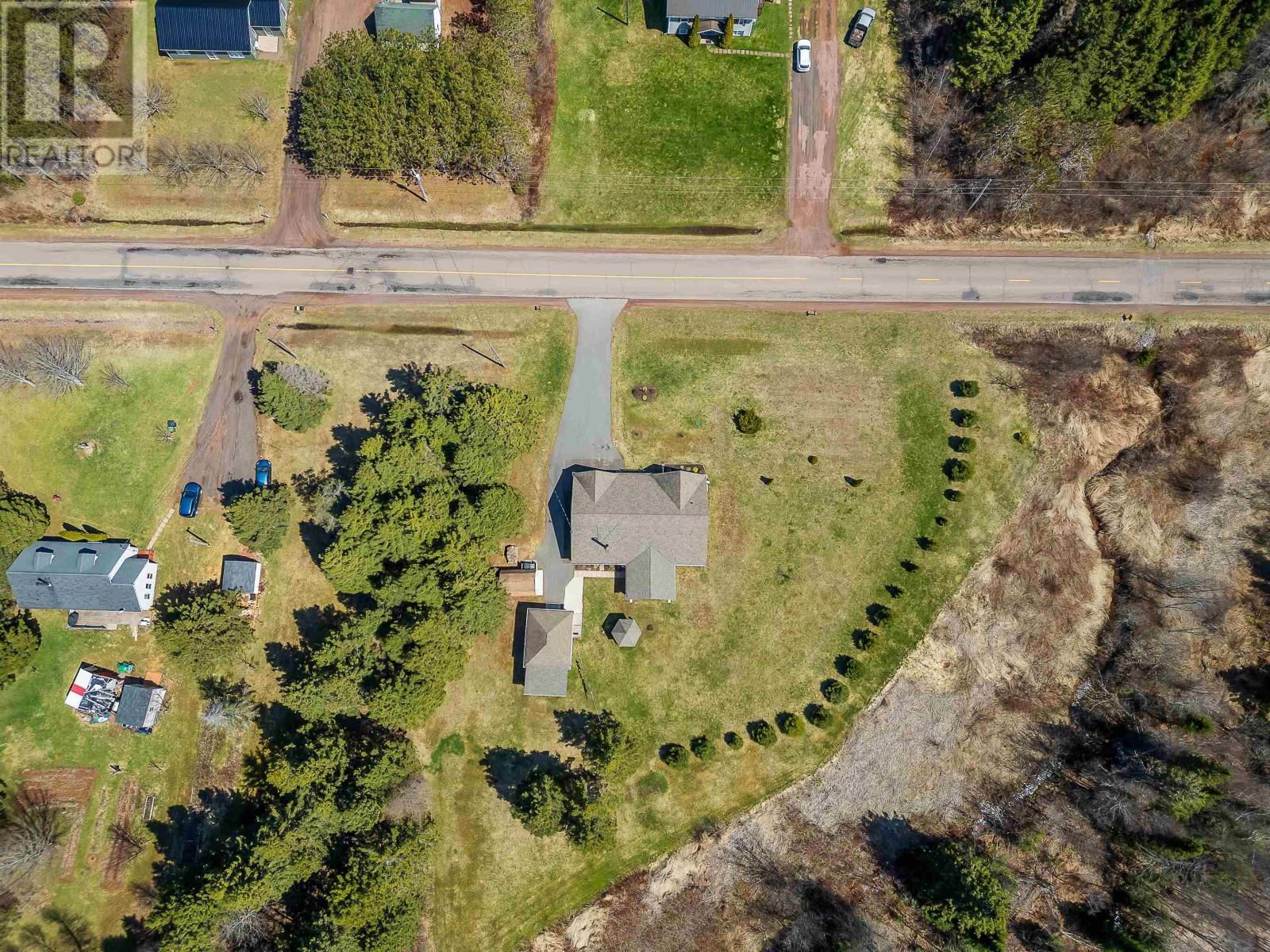 215 HIGGINS ROAD Image 40