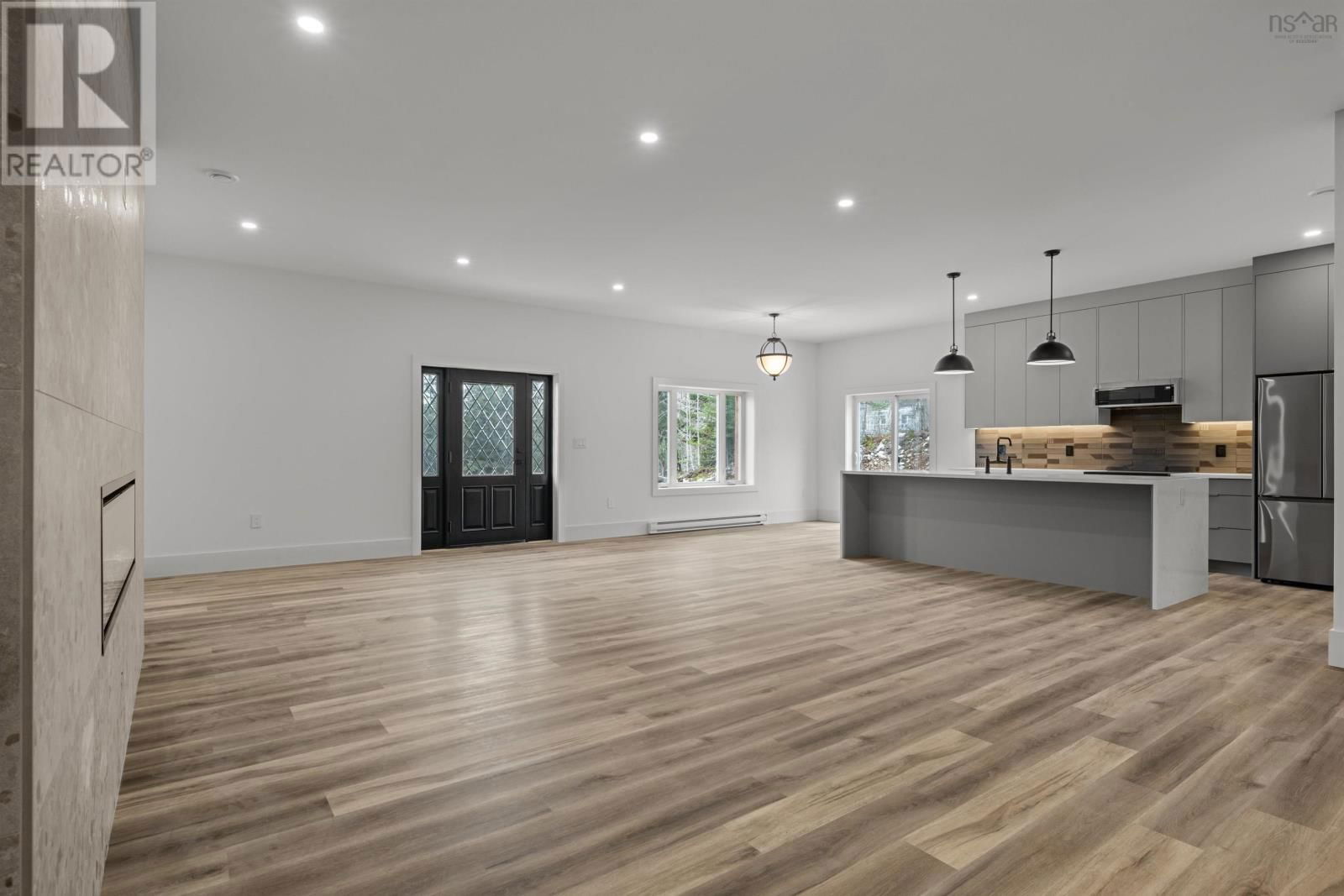 61 ARBOR HILL Image 11