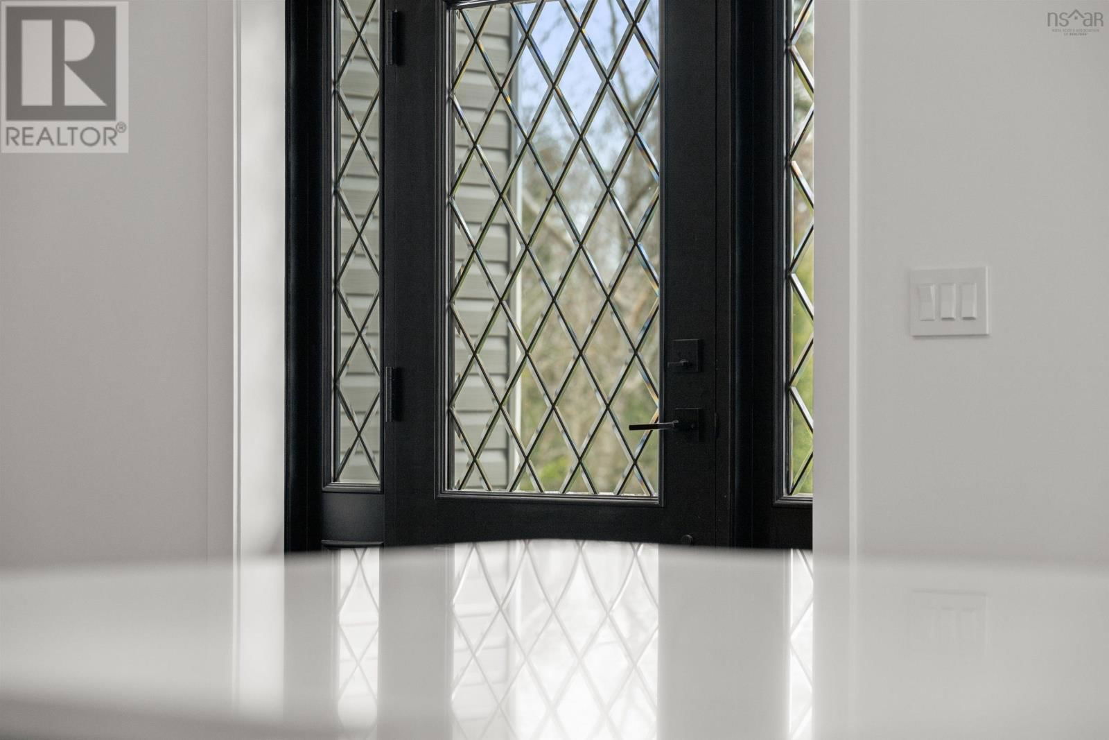 61 ARBOR HILL Image 13