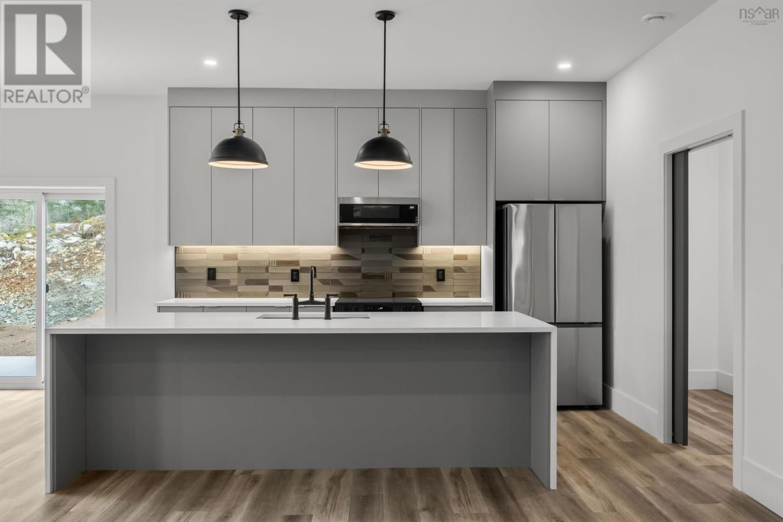 61 ARBOR HILL Image 18